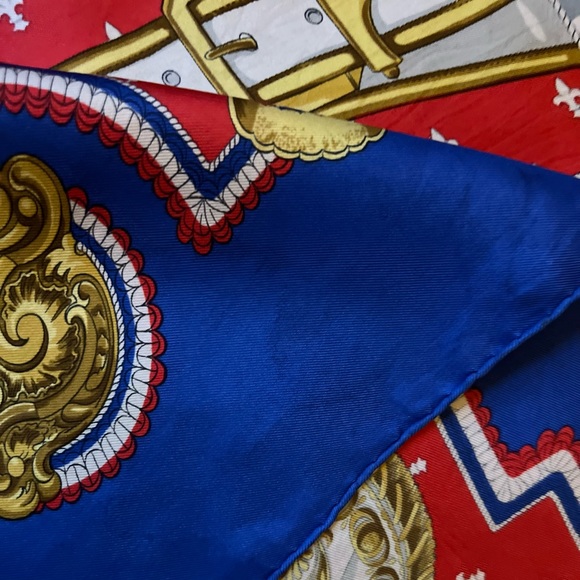 Hermes Scarf "Selles a Housse" by Christiane Vauzelles 35” Silk | Carre Foulard - Picture 6 of 16